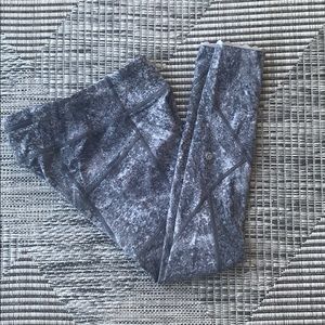 Lululemon crop leggings size 2